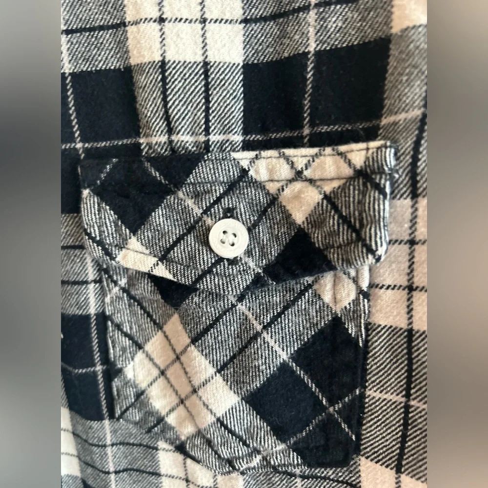 ✌️4 for $20✌️ Weatherproof flannel shirt - Picture 13 of 14